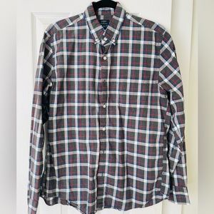 Men’s JCrew gray plaid medium casual long sleeved button down.